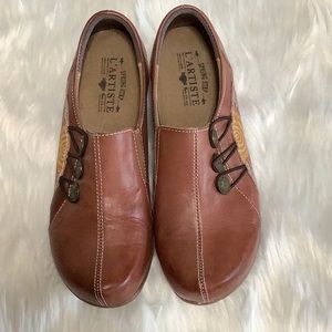 Most comfortable shoes.